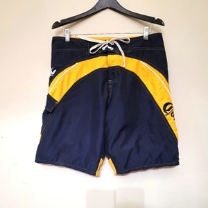 Corona shorts